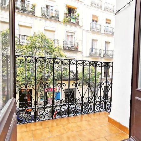 Alojamiento En Centro De Madrid Apartment Ngoại thất bức ảnh