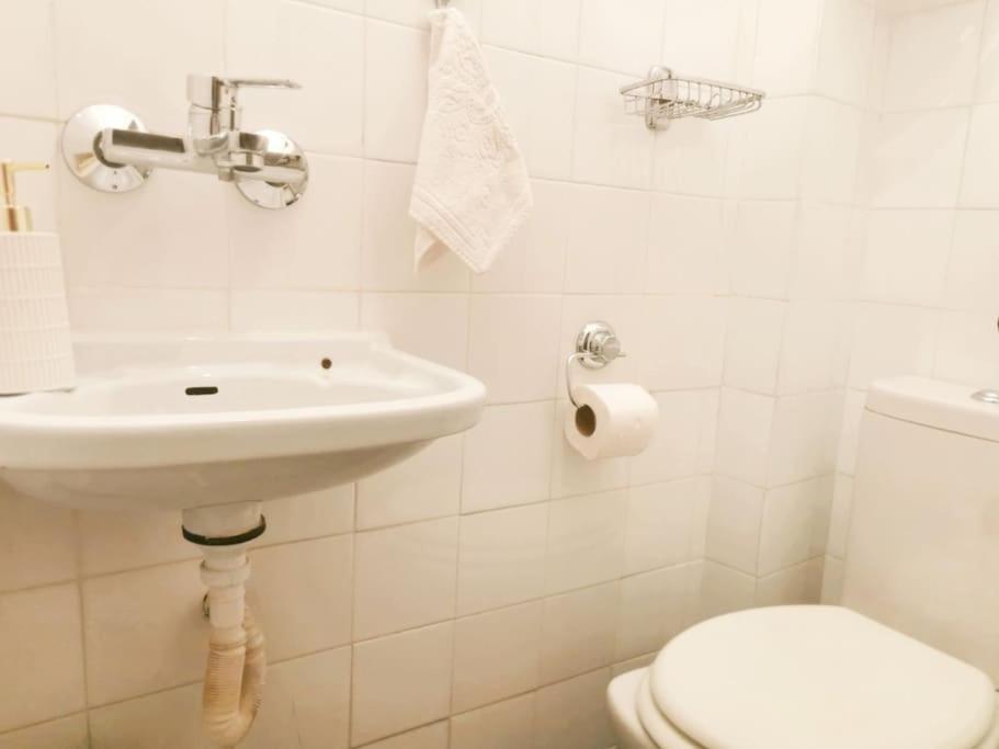 Alojamiento En Centro De Madrid Apartment Ngoại thất bức ảnh