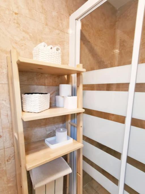 Alojamiento En Centro De Madrid Apartment Ngoại thất bức ảnh